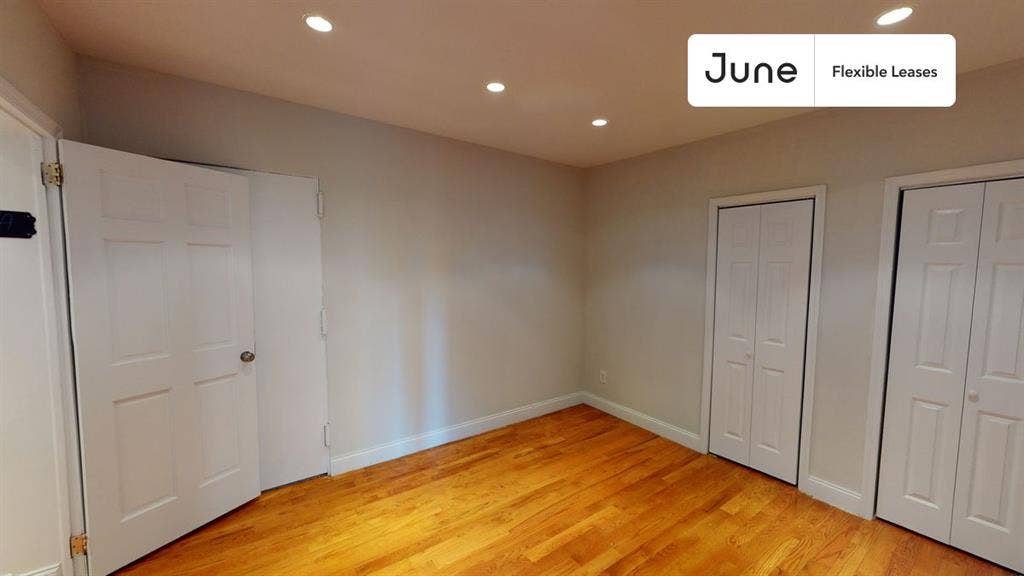 2 BR in New York City
