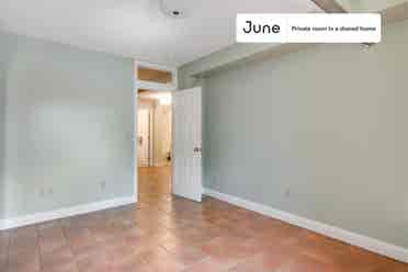 5 BR in Boston