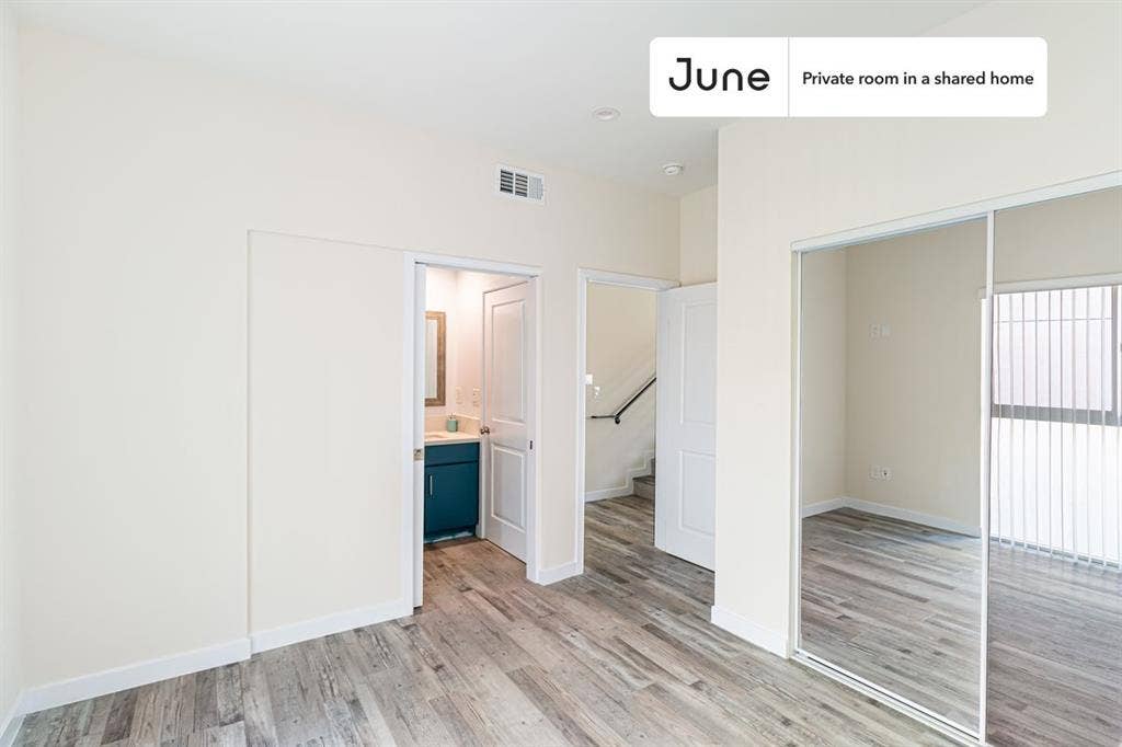 5 BR in Los Angeles