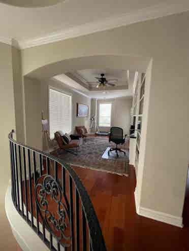 Large room in Heights