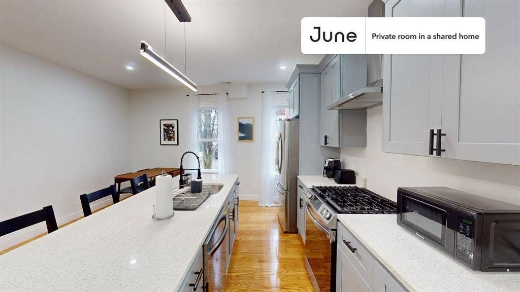 4 BR in Boston