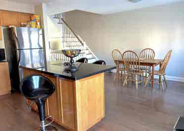 Large Master Bedroom for Rent