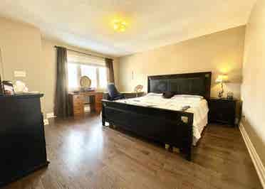 Large Master Bedroom for Rent