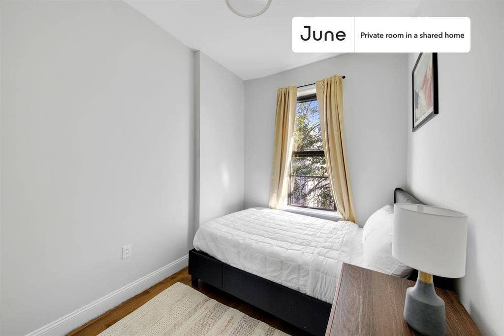 4 BR in New York City