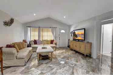 Budget friendly room in West Boca