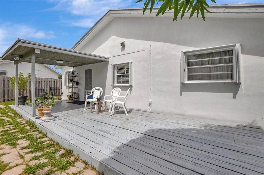 Budget friendly room in West Boca