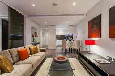 1 bed in the heart of East Village