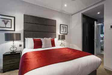 1 bed in the heart of East Village