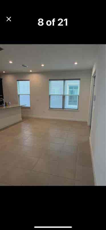 Rooms for rent Saint Cloud. B