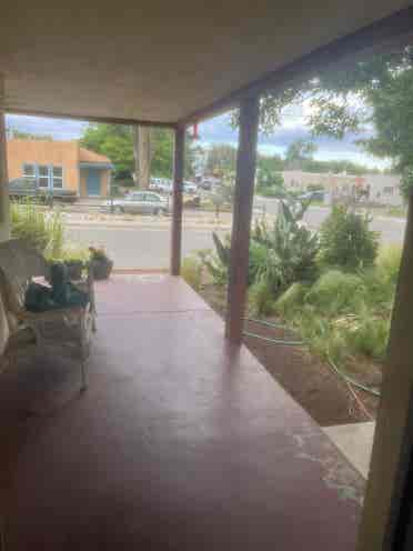 UNM/NOB HILL Room for rent