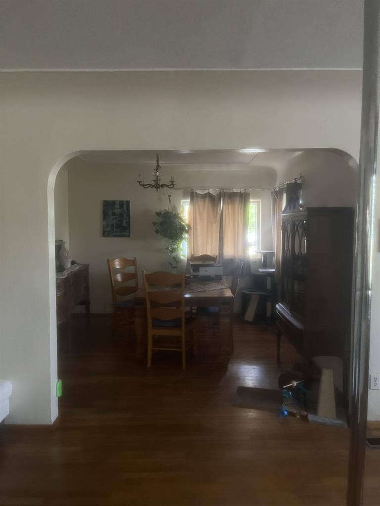 UNM/NOB HILL Room for rent