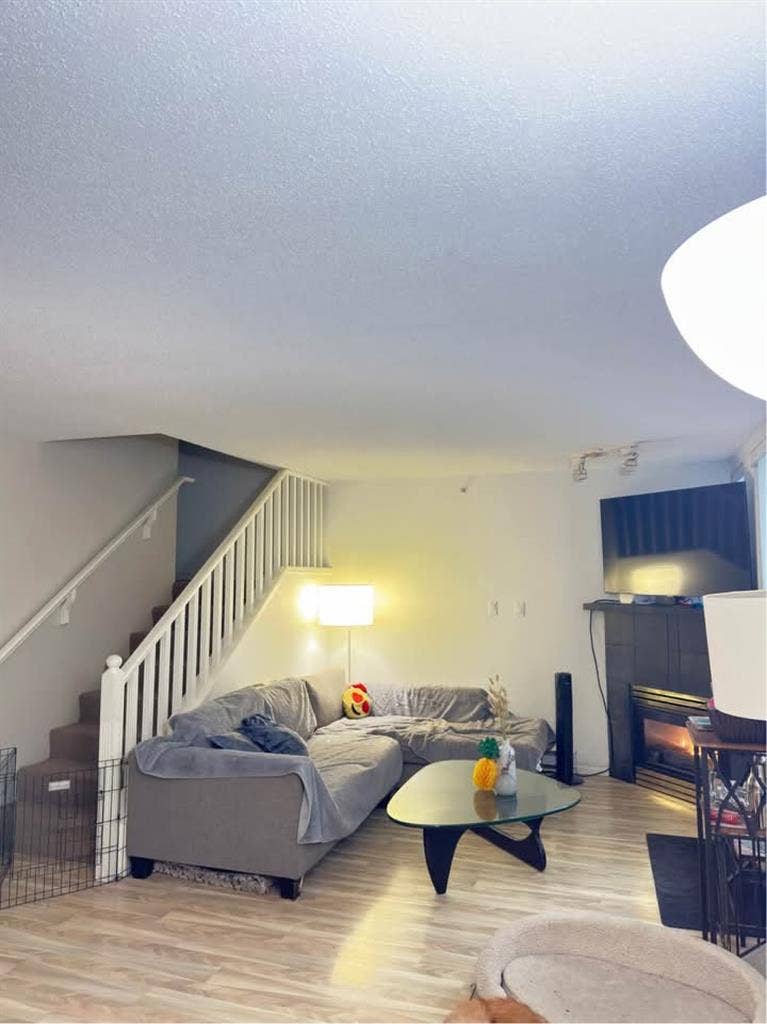 For rent in the heart of Yaletown