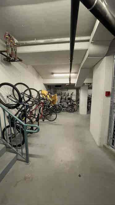 For rent in the heart of Yaletown
