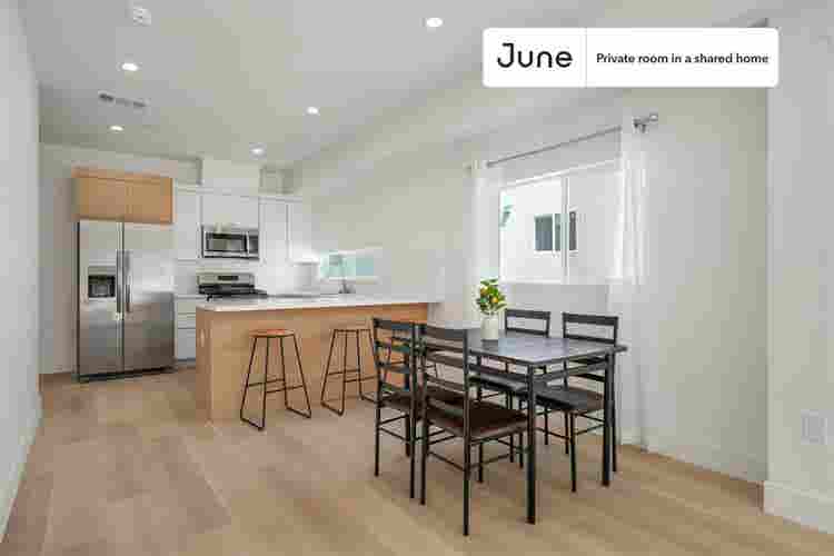 5 BR in Los Angeles