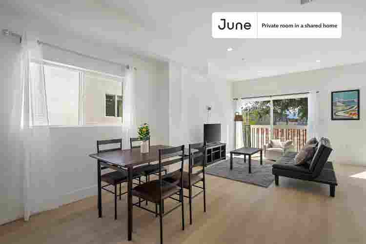5 BR in Los Angeles
