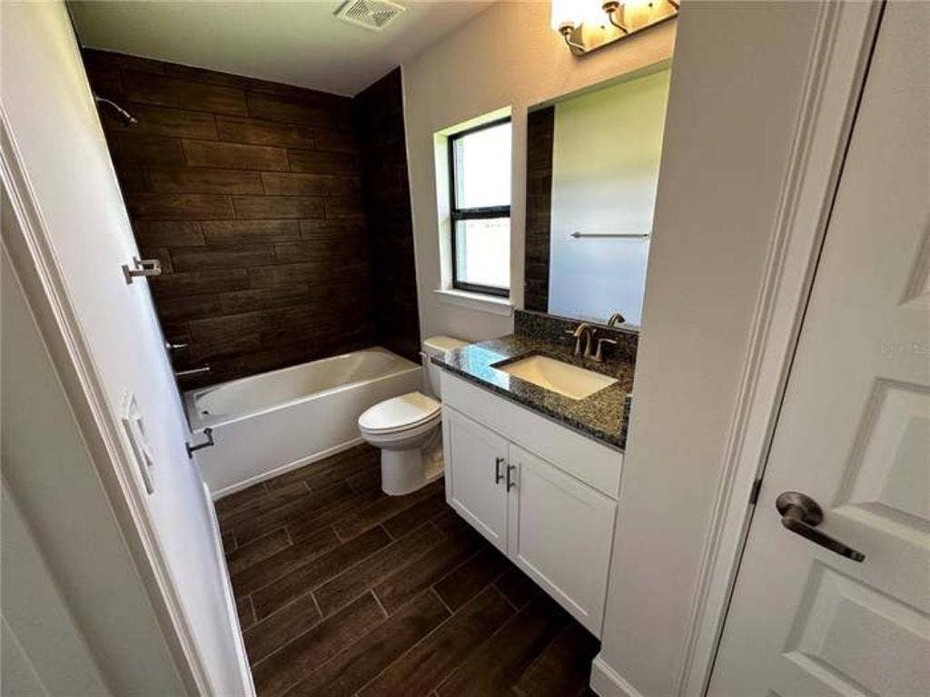 Seeking Roomate.
(rent+utility)