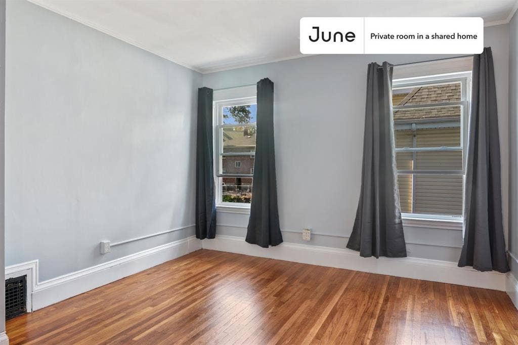 6 BR in Boston