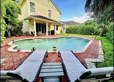 Beautiful Room for rent