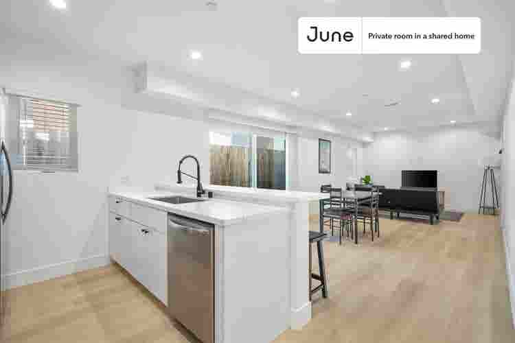 3 BR in Los Angeles