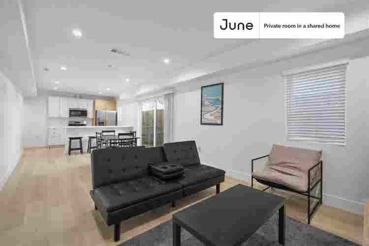 3 BR in Los Angeles