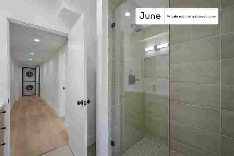 3 BR in Los Angeles