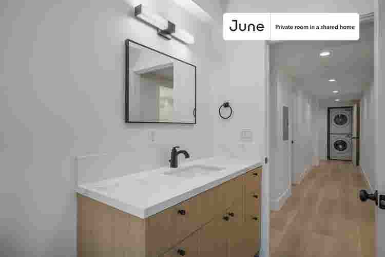3 BR in Los Angeles