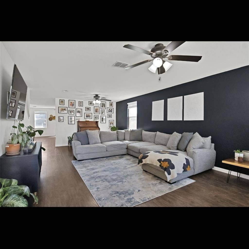 Cozy Home in a Quiet Neighborhood