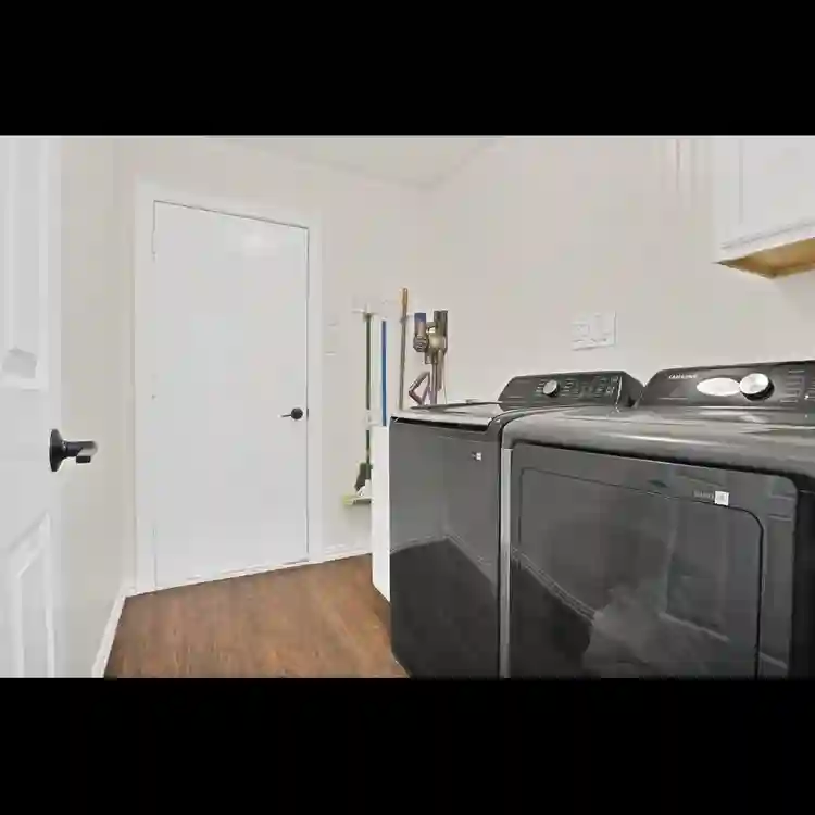 Cozy Home in a Quiet Neighborhood