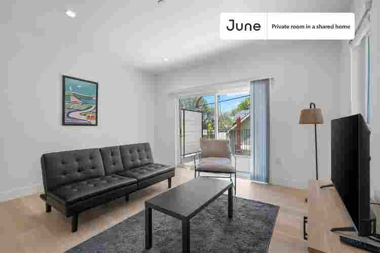 4 BR in Los Angeles