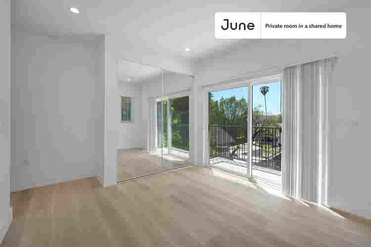 4 BR in Los Angeles