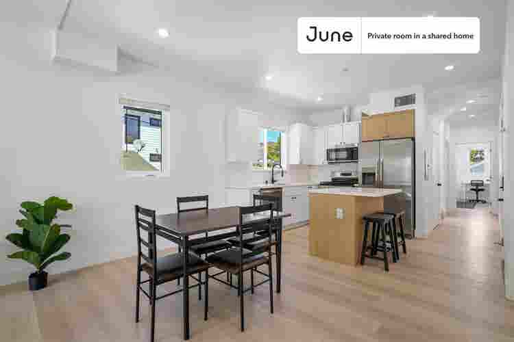 4 BR in Los Angeles