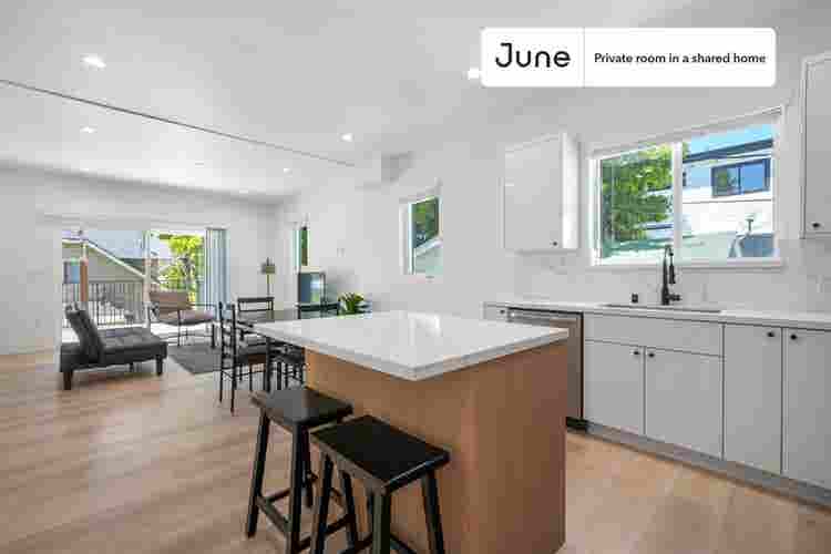 4 BR in Los Angeles