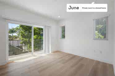 4 BR in Los Angeles