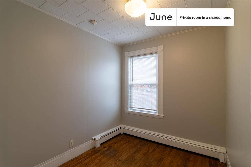 4 BR in Boston