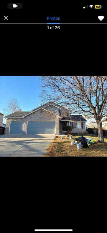 Two Roommates in Longmont CO