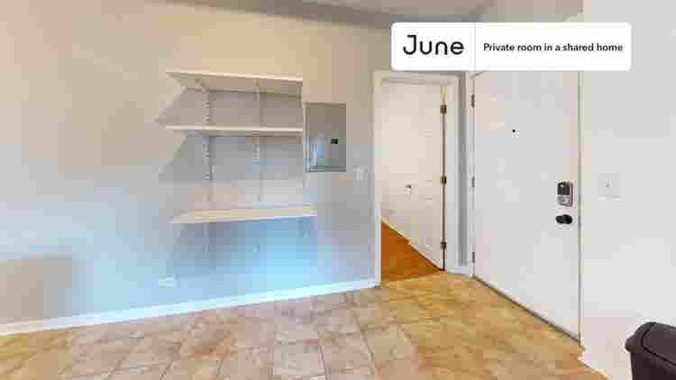 3 BR in Chicago
