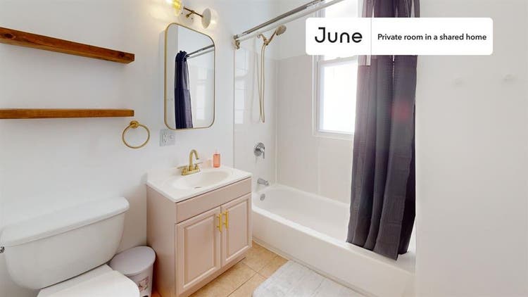 3 BR in Chicago