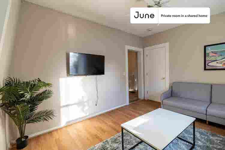 2 BR in Boston