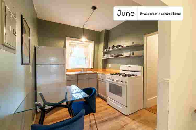 2 BR in Boston