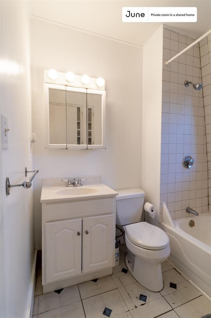2 BR in Boston