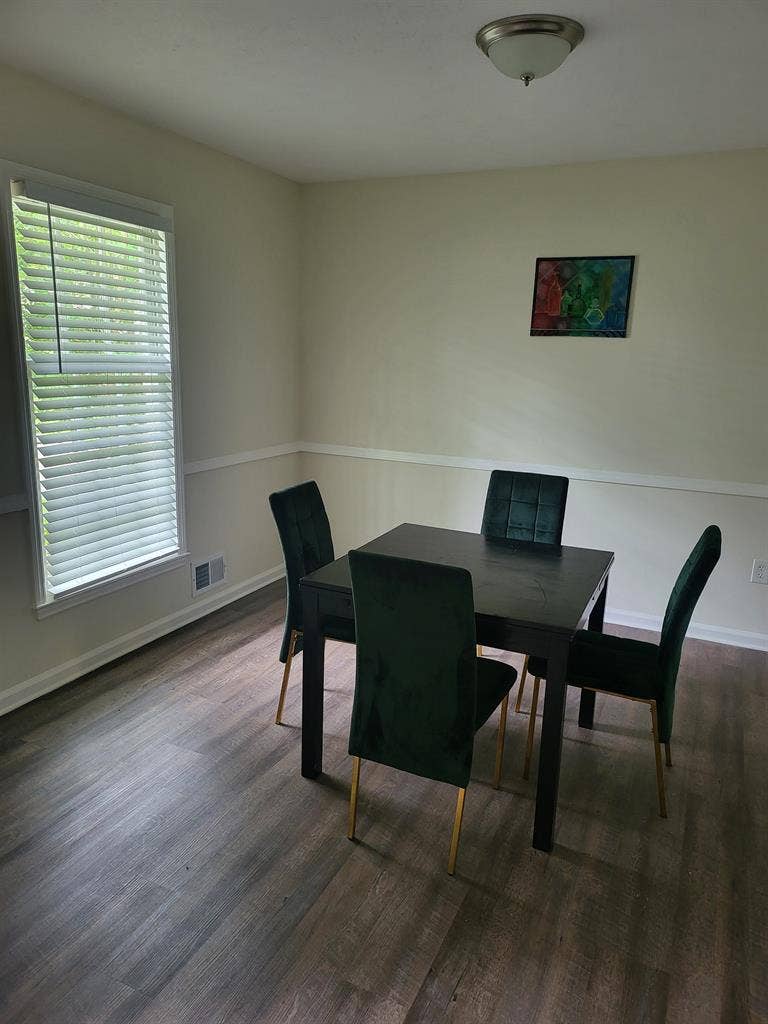 Room for Rent in a Wonderful Home