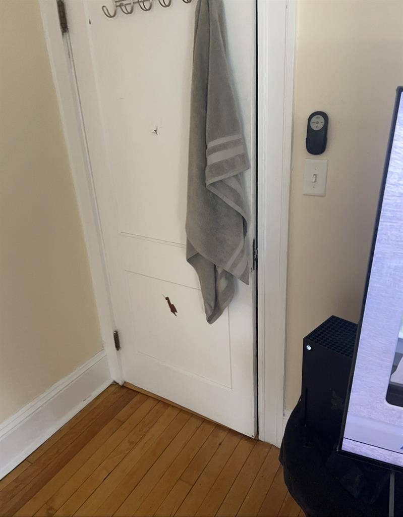 Looking for roommate ASAP !