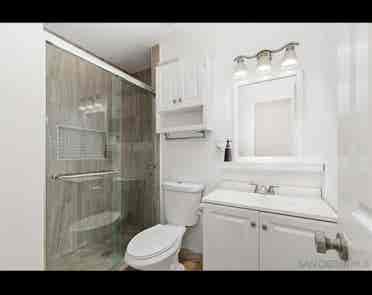 ONE female master bedroom for rent.