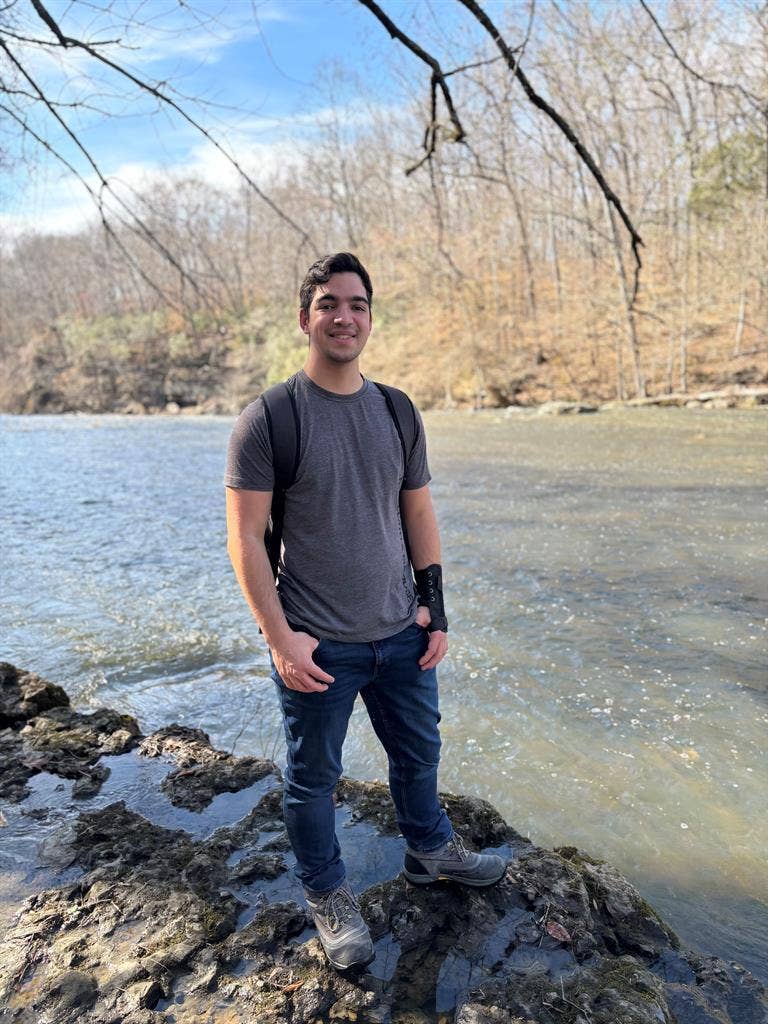 Looking for + roommates in Tampa