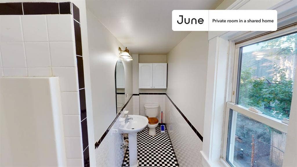 5 BR in Boston