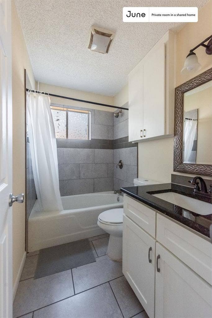 4 BR in Austin