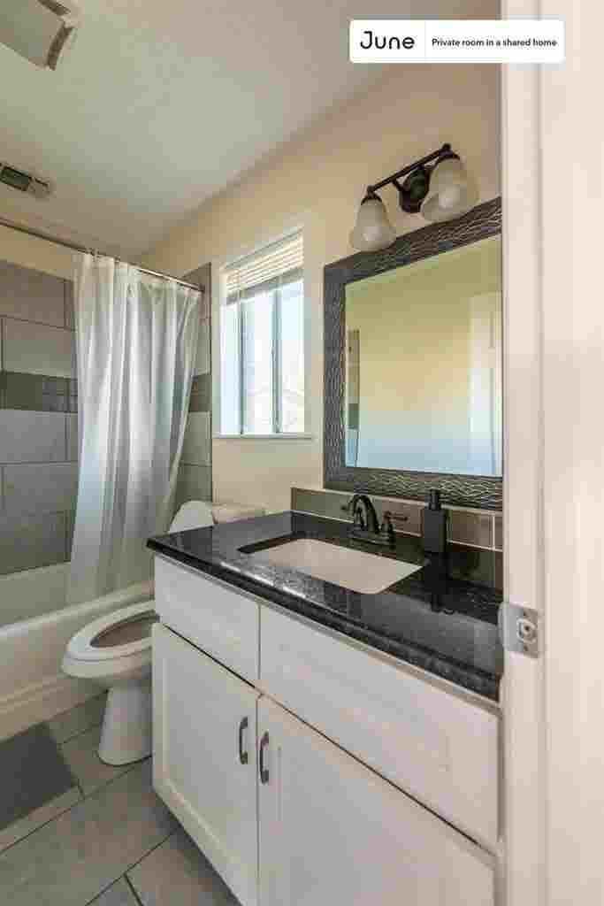 4 BR in Austin