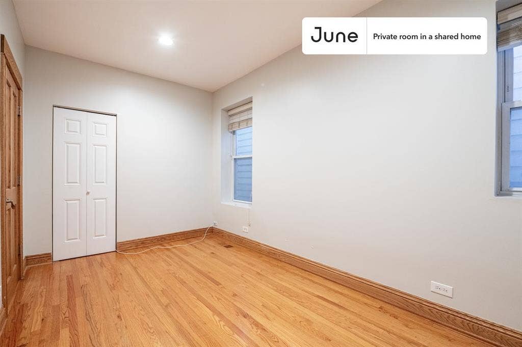 4 BR in Chicago