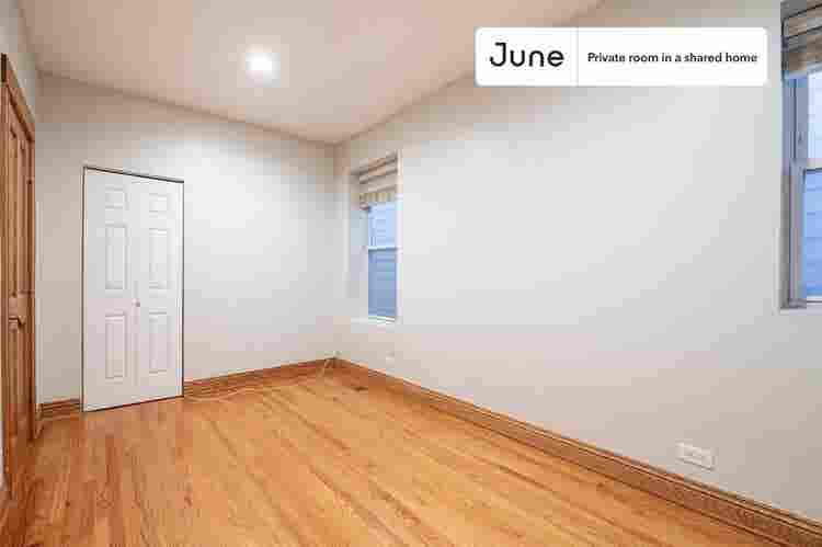 4 BR in Chicago
