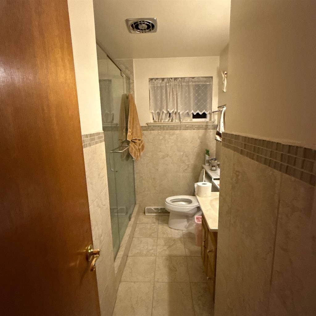 Spacious room for rent